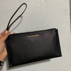 Michael Kors wristlet